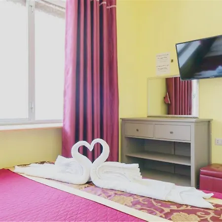 Ciclamino Siracusa Affittacamere 3*