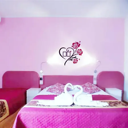 Ciclamino Siracusa Affittacamere 3*